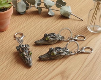 Real Alligator Head Keychain |Alligator Keyring | Taxidermy Swamp Gothic Charm | Oddities Curiosities | Voodoo Good Luck Gift