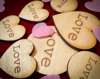 Dijes de madera personalizados cortados con láser en forma de corazón o círculo: regalos de boda, etiquetas de regalo
