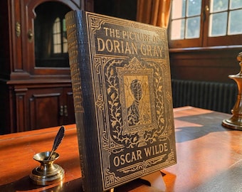 Imagen de la caja de recuerdos de Dorian Grey: joyero de madera grabado con forro de terciopelo