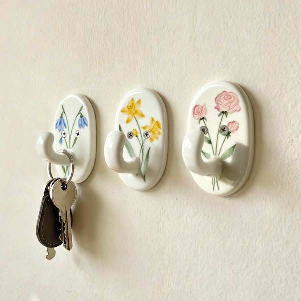 Handmade Ceramic Key Holder, Hand-Painted Birth Flower Wall Hooks, Floral Key Rack, Entryway Organizer, Cute Key Hanger, Housewarming Gift