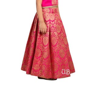 Indiska traditionella festkläder för barn, Rosa Banarasi Silk Girls Lehenga Choli, Pattu Pavadai bild 3