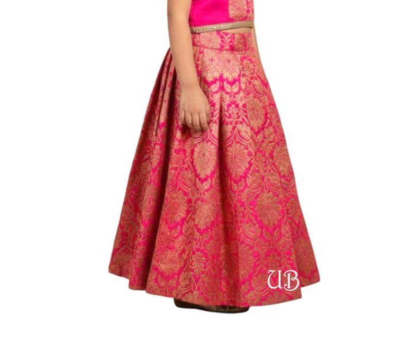 Indiska traditionella festkläder för barn, Rosa Banarasi Silk Girls Lehenga Choli, Pattu Pavadai bild 3
