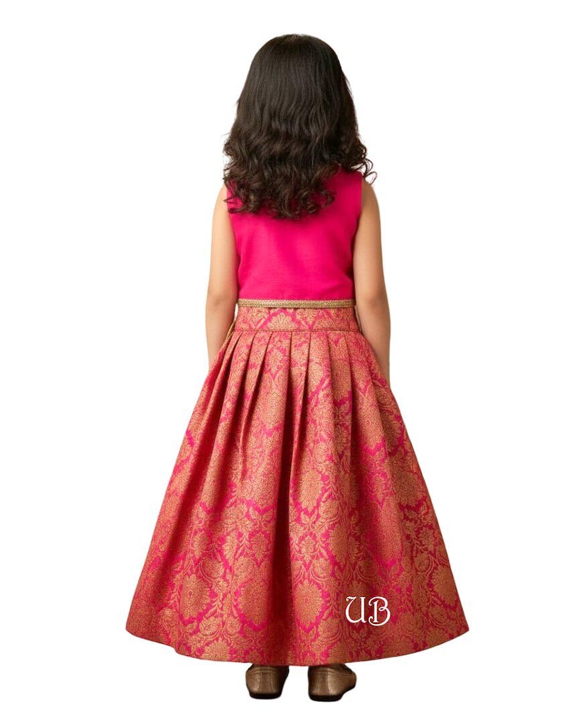 Indiska traditionella festkläder för barn, Rosa Banarasi Silk Girls Lehenga Choli, Pattu Pavadai bild 4