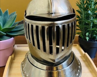 Medieval steel Closed Armor Helmet Knight Warrior Bettle Helmet Costume.