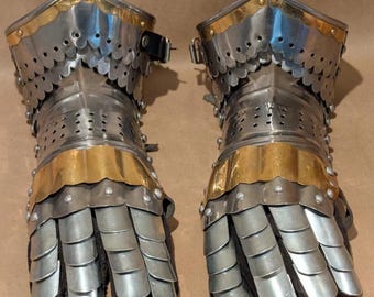 Medieval Knight Gauntlets – Handcrafted Steel & Brass Armor Gloves – Renaissance Cosplay, LARP, Costume, Collectible