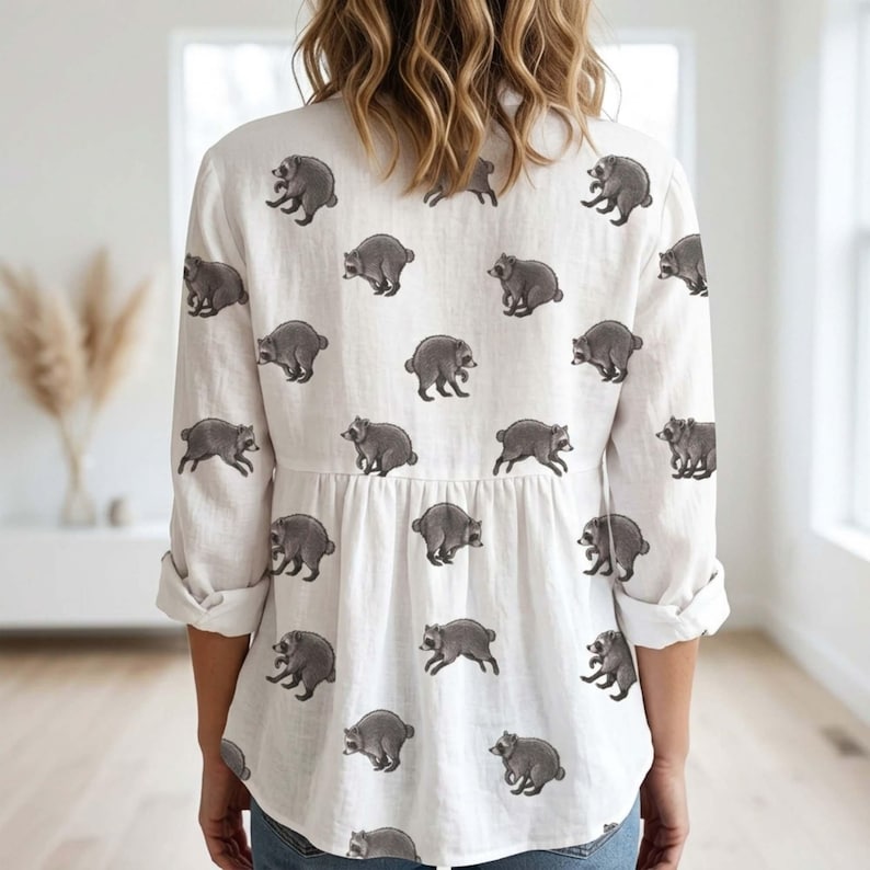 Jimothy Raccoon Blouse Shirt, Famous Seattle Raccoon Women Shirt, Short King Jimothy Tee, Cute Trash Panda Shirt for Her, Gift for her bild 5