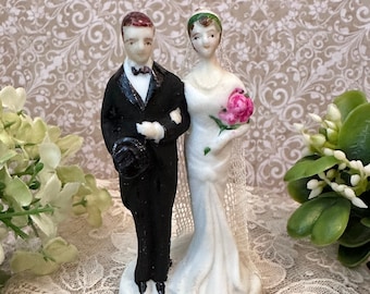 2-3/4 Vintage Bride and Groom Wedding Cake Topper, Cupcake Wedding Topper, Collectible Cake Decoration Wedding Collectible