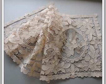 SHABBY~Vintage Princess Lace Table Runner Dresser Scarf Ecru French Long 52/"