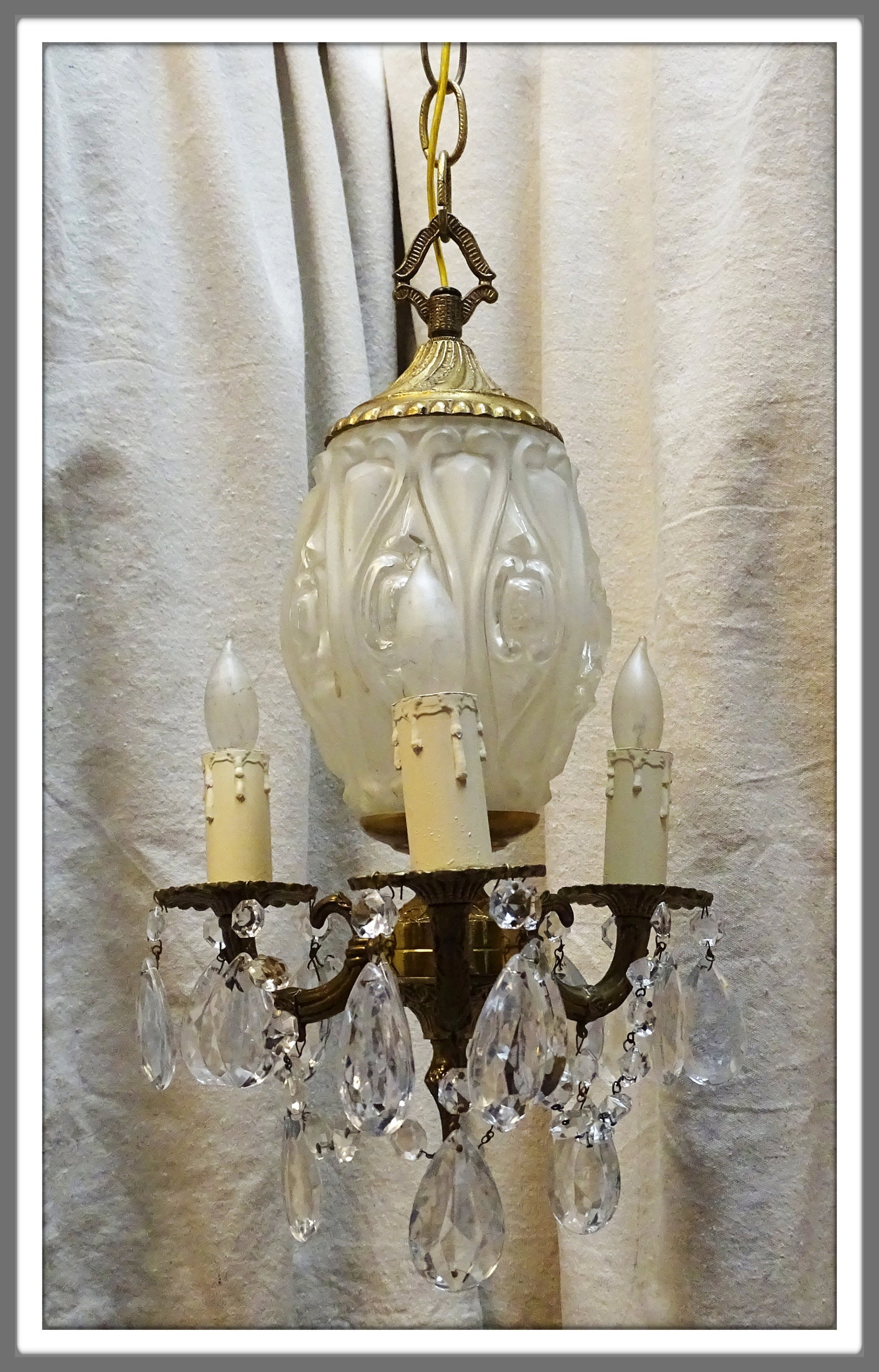 Vintage Late 20th Century Solid Brass 3 Tier 21 Arm 21 Light Chandelier  Orig. Brass Canopy & Chain