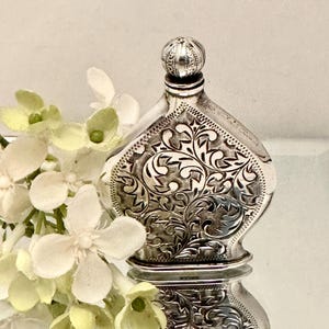 Antique Sterling Engraved Perfume Bottle, Art Nouveau Silver Scent Perfume Bottle with Dauber, Collectible Perfume Bottle