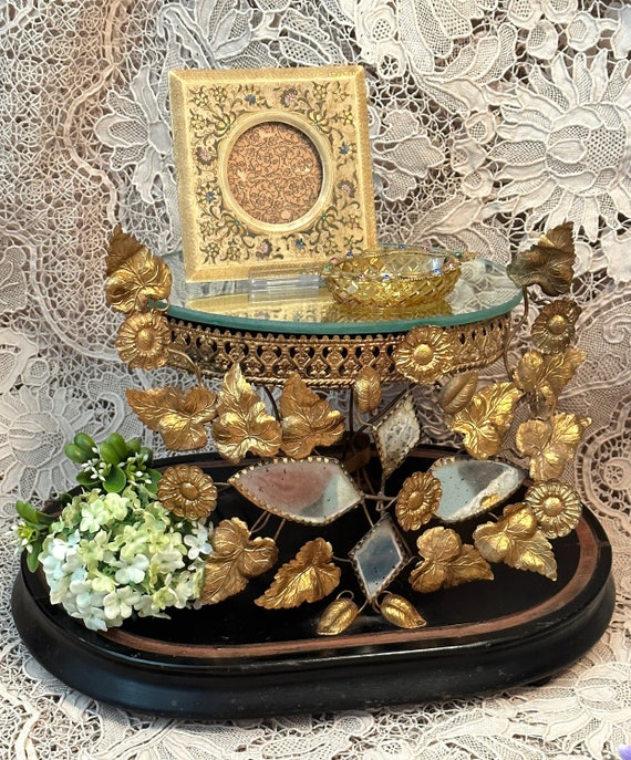 Crown wedding decorations deals