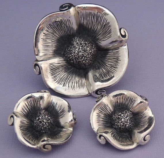 TORTOLANI Poppy Brooch Set, Vintage Tortolani Pop… - image 3