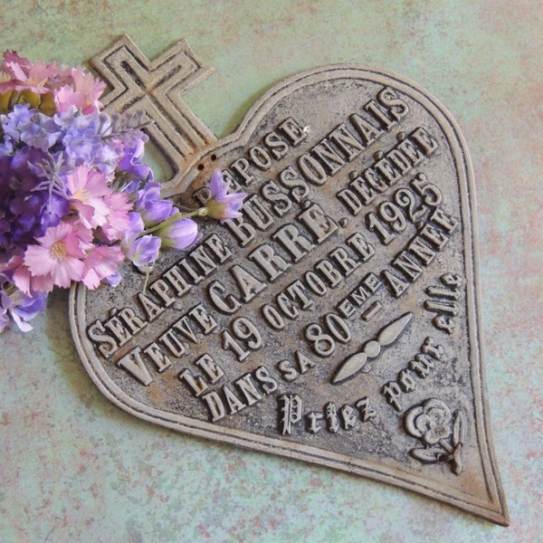 Vintage French Metal Heart Plaque /French Heart / Memorial Plaque / French Plaque / Commemorative Plaque / Metal Plaque / Cemetery Plaque