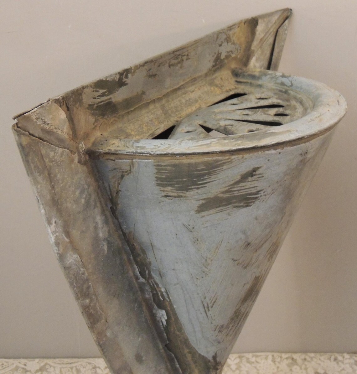 Metal Wall Hanging Metal Flower Holder Vintage French Metal Etsy