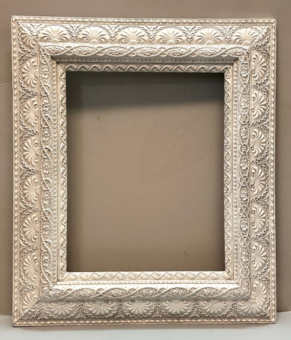 Antique 16 X 20 White Frame, Vintage 16x20 Ornate Picture Frame, Wall  Gallery Frame, Wedding Frame, Frame for Chalkboard, Frame for Mirror 