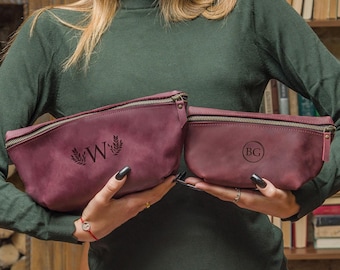 Monogrammed leather cosmetic bag, Personalized makeup pouch, Leather makeup bag travel, Handmade leather toiletry bag, Custom cosmetic pouch