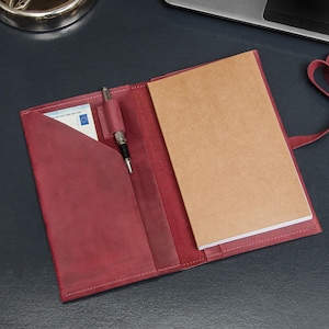 Engraved leather notebook cover, Handmade notebook cover, Notebook cover with pen holder, Personalized notebook holder, Refillable notebook