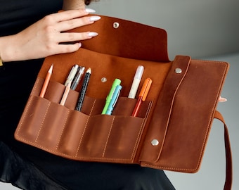 Personalized leather pencil roll, Leather artist roll, Handmade pencil roll, Roll up pencil case, Leather paint brush holder, Pencil wrap