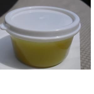 PROPOLIS Balm all natural herbal Total net. wt. 1-1/2 OZ ( 15 ML ) 42 grams.