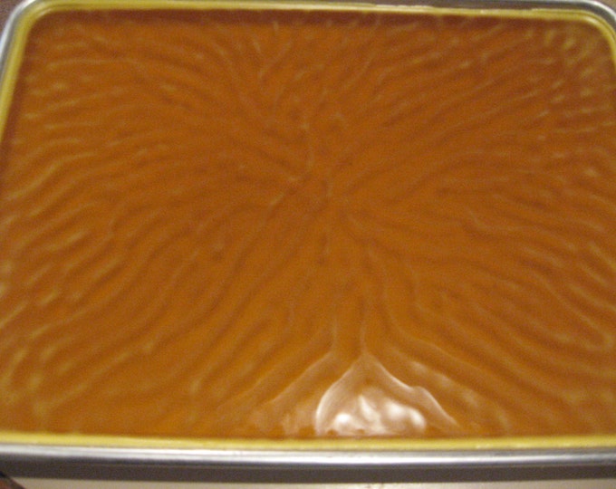 Golden Beeswax 100% Raw Pure Bees wax 3 Lb ( 3 pounds ) USPS shipping! Really Raw minimal human handling.