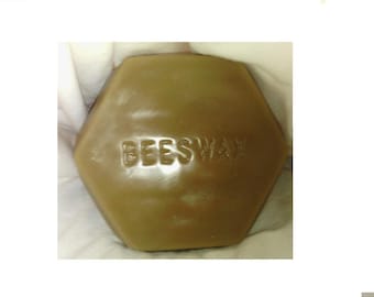 Bee wax 100% Raw Pure brown color Beeswax 10 Lbs ( 10 pounds net. wt. ).