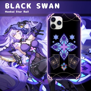 Pode incluir: Uma capa de smartphone preta com um design de cruz em estilo vitral roxo e azul, duas cartas de estilo tarot e &iacute;cones de estrelas. A capa &eacute; exibida sobre uma imagem da personagem Black Swan de Honkai Star Rail.