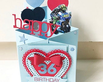 Tarjeta de cumpleaños hecha a mano en cascada