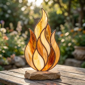 Diseño de vidriera con forma de llama, plantilla para atrapasoles de fuego (descarga digital)