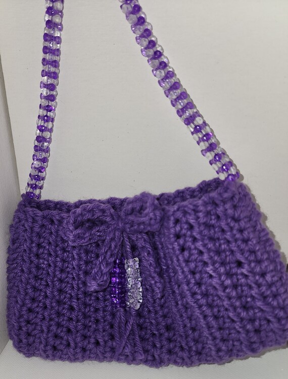 Pretty little bow bag. Handmade crochet purse for little girls with matching bracelet