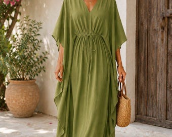 Sukienka kaftan w kolorze oliwkowym w stylu boho, strój do wypoczynku i na wakacje dla kobiet, luźny krój sukienki kaftan na lato, sukienka maxi z dekoltem w serek i regulowanym sznurkiem