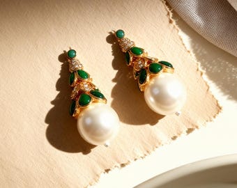 Vintage Perlen Tropfen Ohrringe, Grüner Edelstein Gold baumeln Ohrringe, Barock inspirierte handgemachte Perlen Ohrringe, elegantes Brautschmuck Geschenk