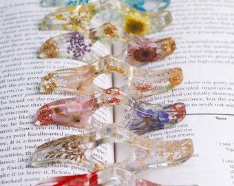 Real Flower Book Page Holder, Floral Resin Thumb Page Holder, Page Spreader,Book Accessories,Book Lover Gift, Gift for Reader,Reading Holder