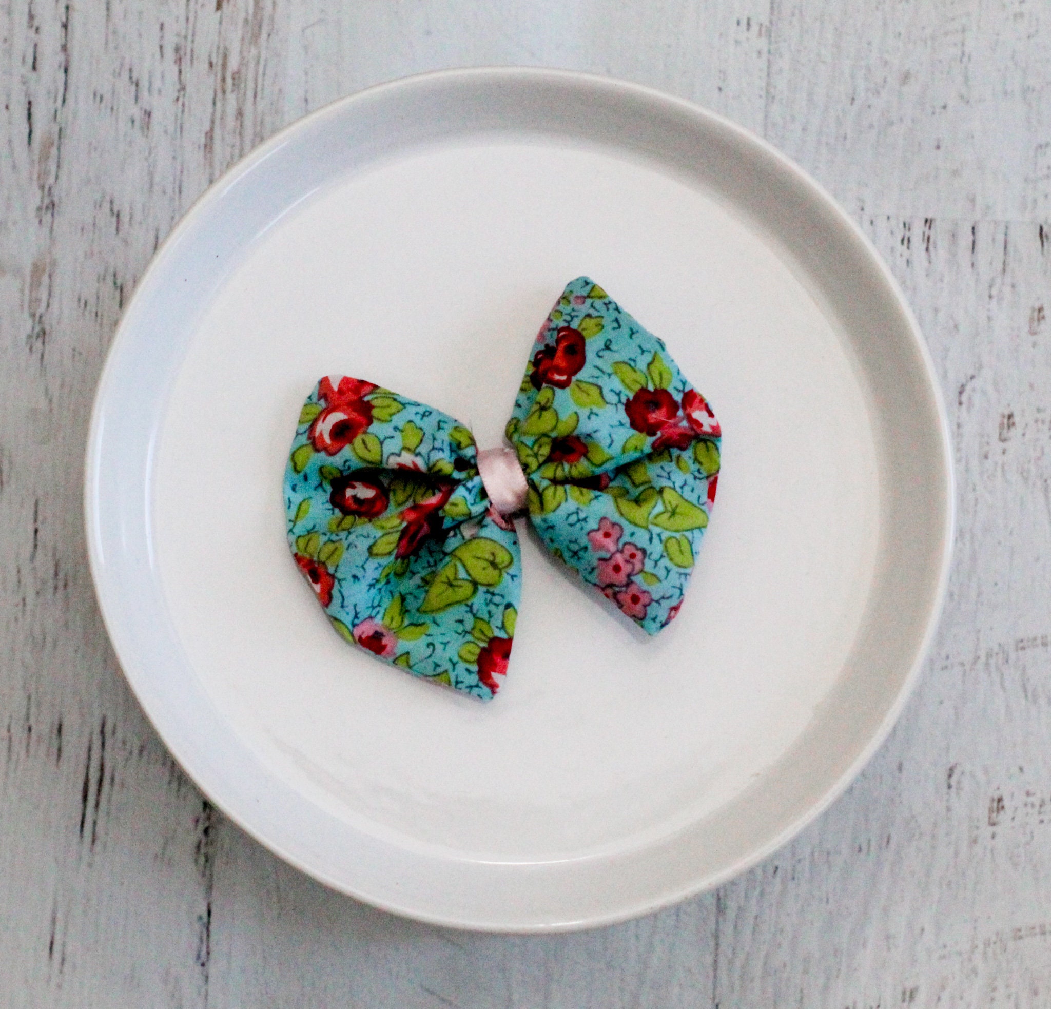 bow hair clip