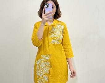 Komplet damski z bawełny z haftem | Kurti zapinana na guziki z przodu i spodnie