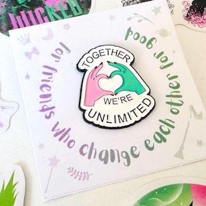 Insignias de inspiración malvada + opción de agregar pegatinas de vinilo - Unlimited / Emerald City - Regalos para bolsas de fiesta - Regalos para niñas