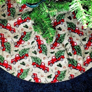 Red pickup truck Christmas Tree skirt. 35"