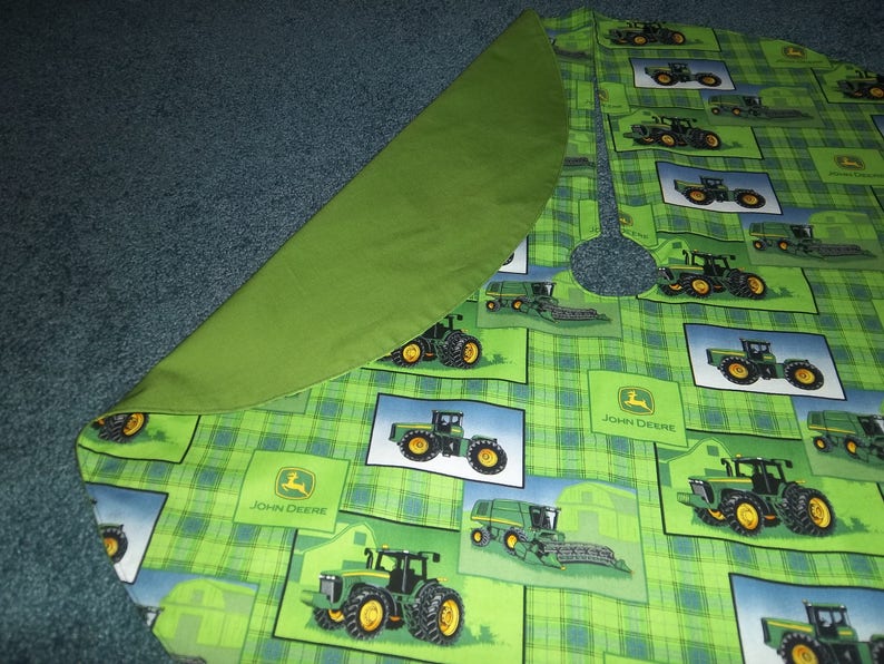 John Deere Tree Skirt 