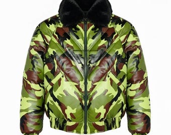 Chaqueta bomber de cuero con camuflaje para hombre: abrigo acolchado y cuello de piel sintética.