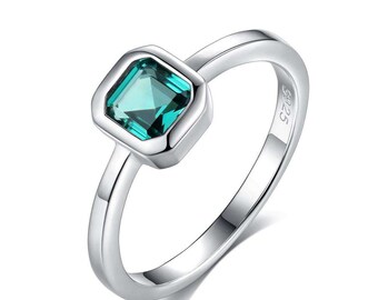 Asscher Cut Emerald Bezel Set Solitaire Ring in 925 Sterling Silver, Geometric Engagement Ring, Promise Ring, May Birthstone Gift for Her