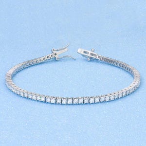 Unique Round Cut Lab Created Moissanite Tennis Bracelet in 925 Sterling Silver for Women – Elegant White Gemstone – Anniversary Gift for Her