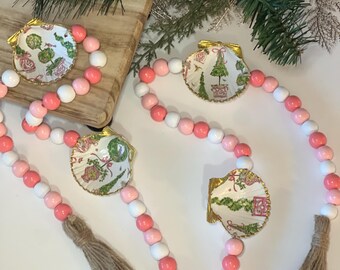 Handmade Scallop Shell Christmas Garland | Coastal Wood Bead Decor