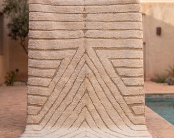 Handgefertigter Marokkanischer Berber Teppich, Cremefarbener Shag Teppich, Natürlicher Wollteppich