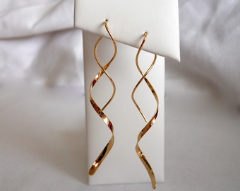 Spiral Earring Medium Length 14k gold filled