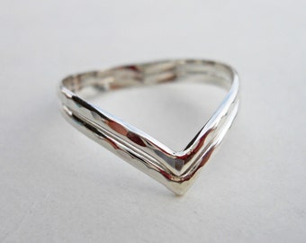 Double Chevron V Ring Hammered 925 Sterling Silver