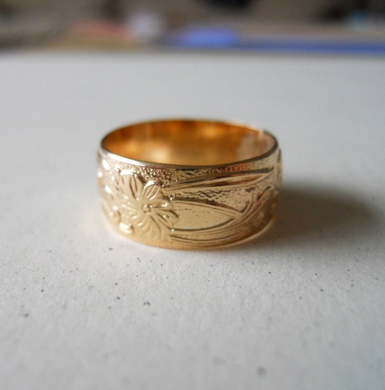 14k Gold Filled Wide Pattern Band Ring image 1