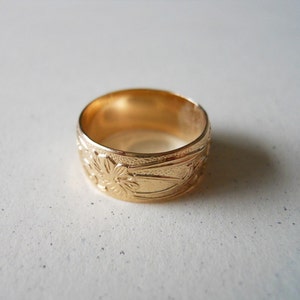 14k Gold Filled Wide Pattern Band Ring image 3