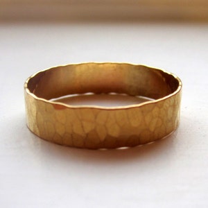 Wide Band Ring Hammered - 14k Gold Filled