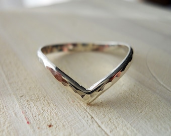 Chevron Ring V Ring 925 Sterling Silver Hammered