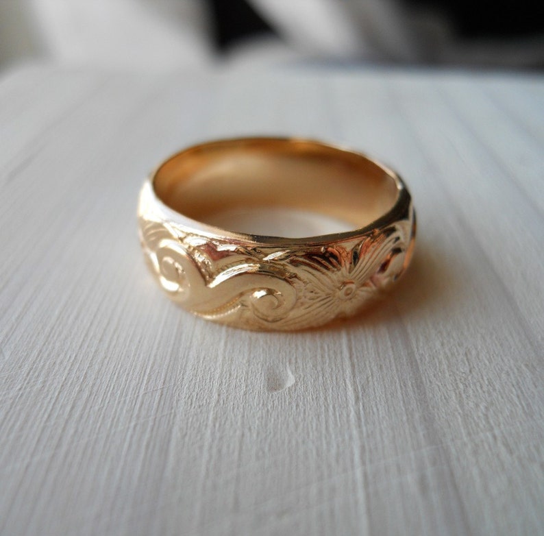 14K gold filled Heavy Pattern Band Ring image 1