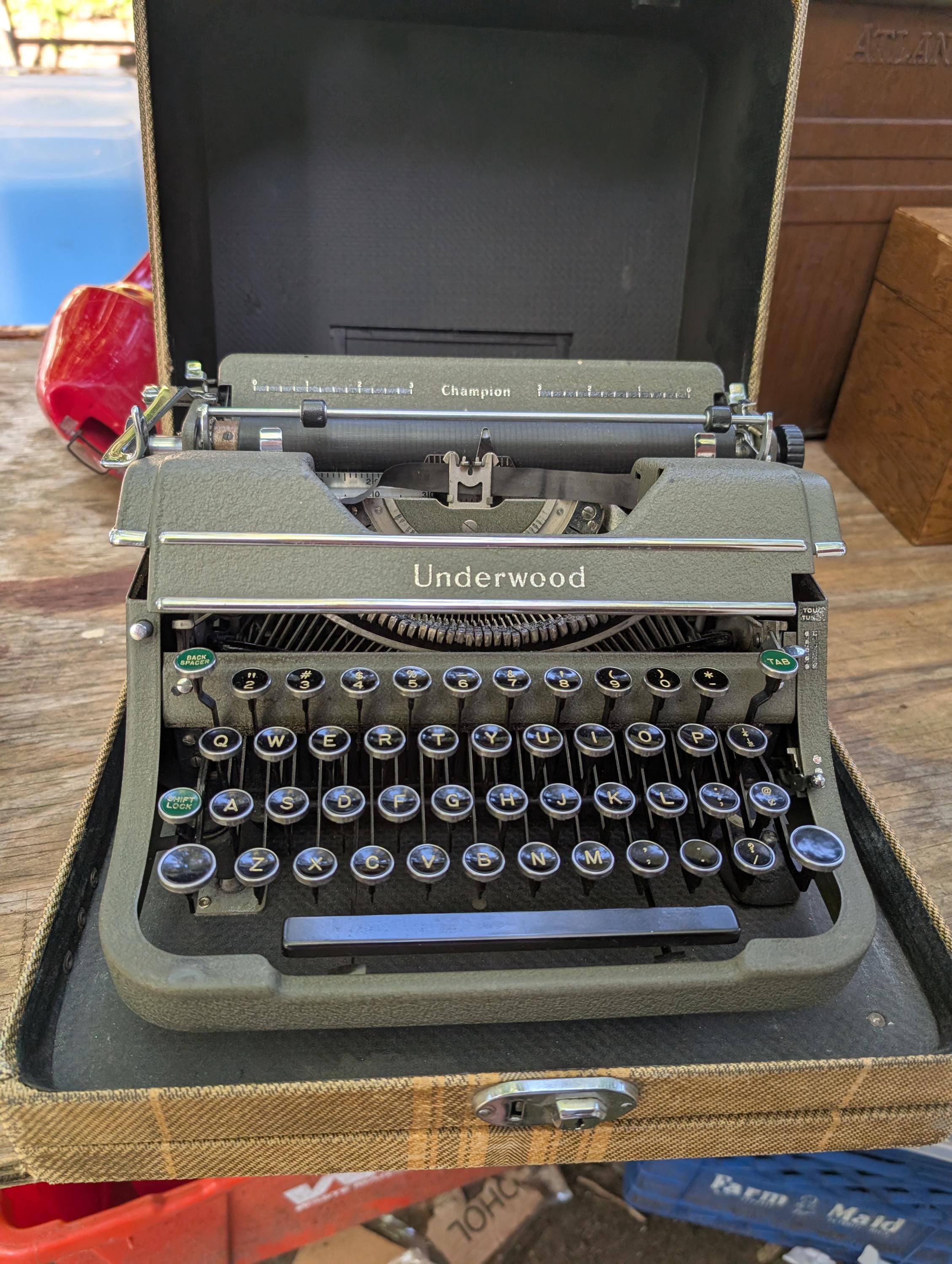 Vintage Typewriter Table - Etsy